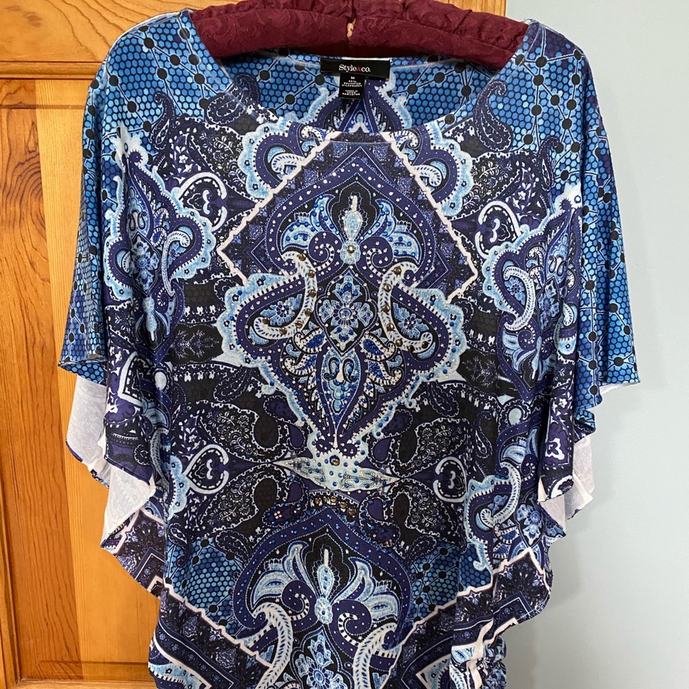 Blue jeweled flutter sleeved tee